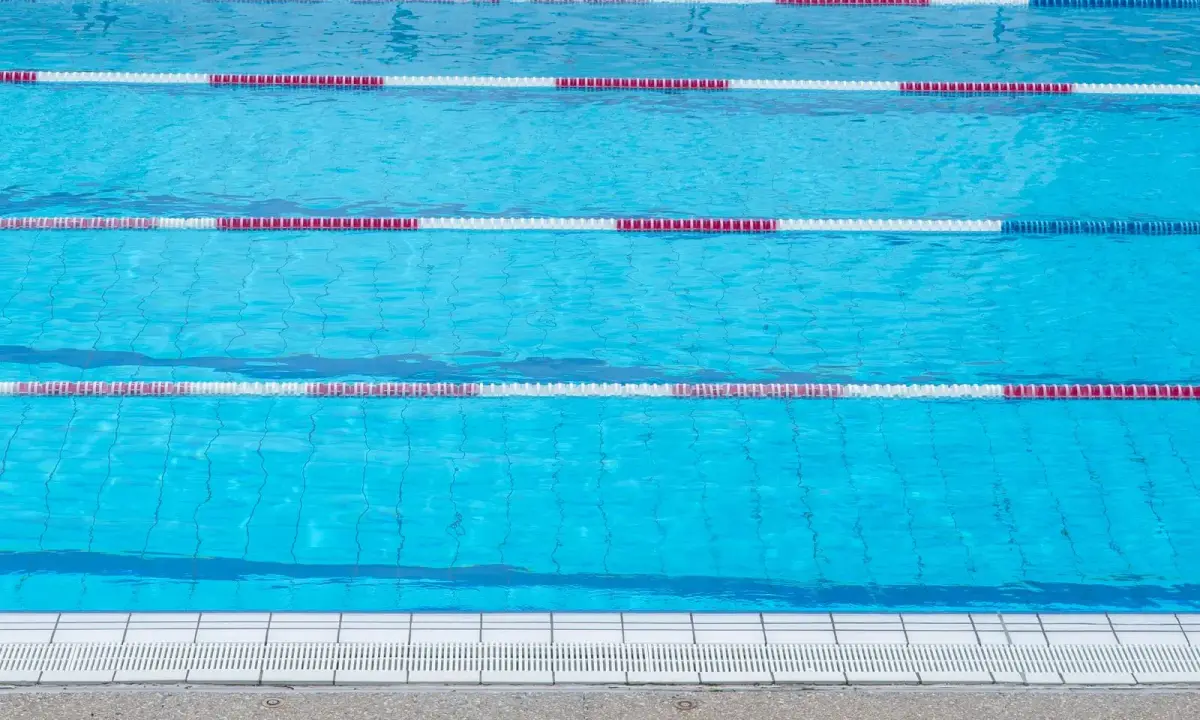 Swimming lanes in a pool